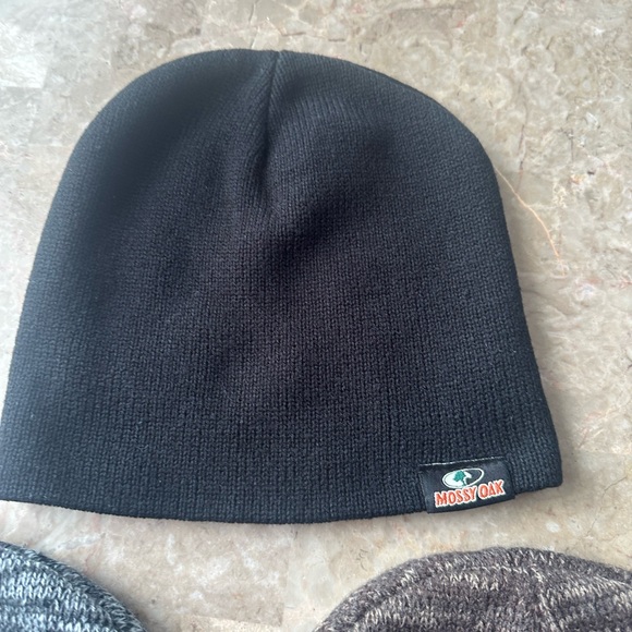 Mossy Oak 3 Pack Hat beanies, brown, black and gray - Picture 6 of 6